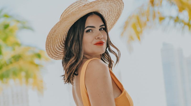 A CELEBRITY TUMMY TUCK