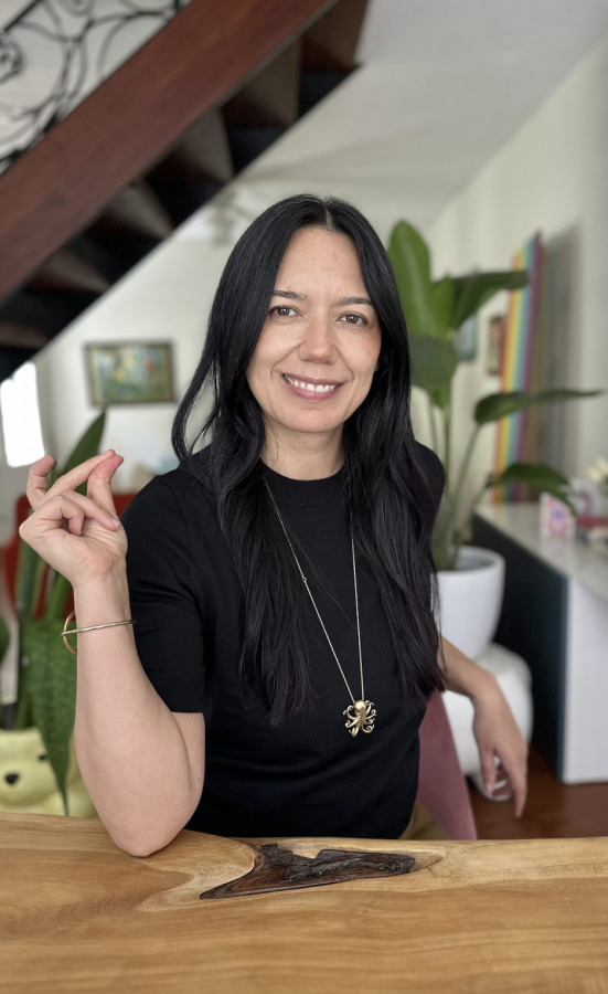 Paola Mendez turned her passion for community building into one of Coral Gables' most recognizable lifestyle platforms. Today, the blogger, influencer, and hypnotherapist helps others reconnect with themselves through wellness, mindfulness, and personal transformation.